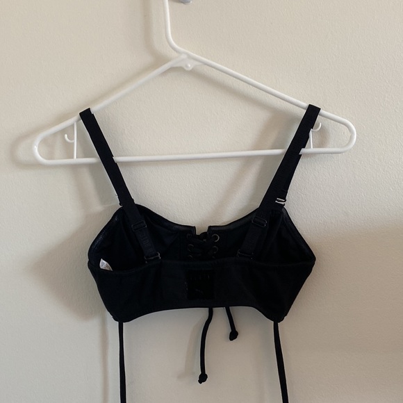 Puma By Rihanna Lace Up Crop Top - Picture 5 of 5